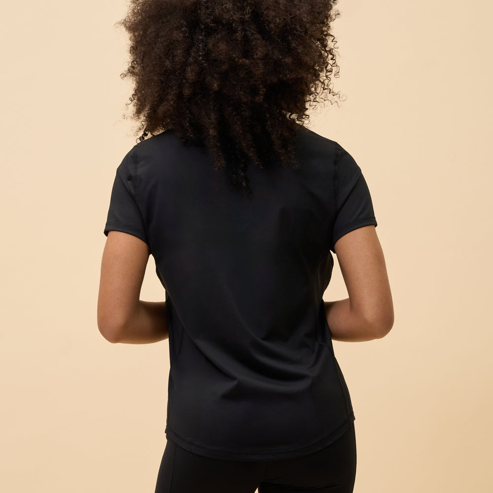 
                  
                    T-shirt NAYA - Noir
                  
                